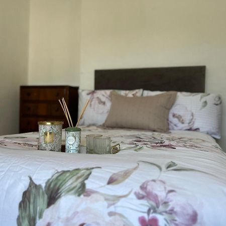 Comfortable Room Newbridge  Extérieur photo