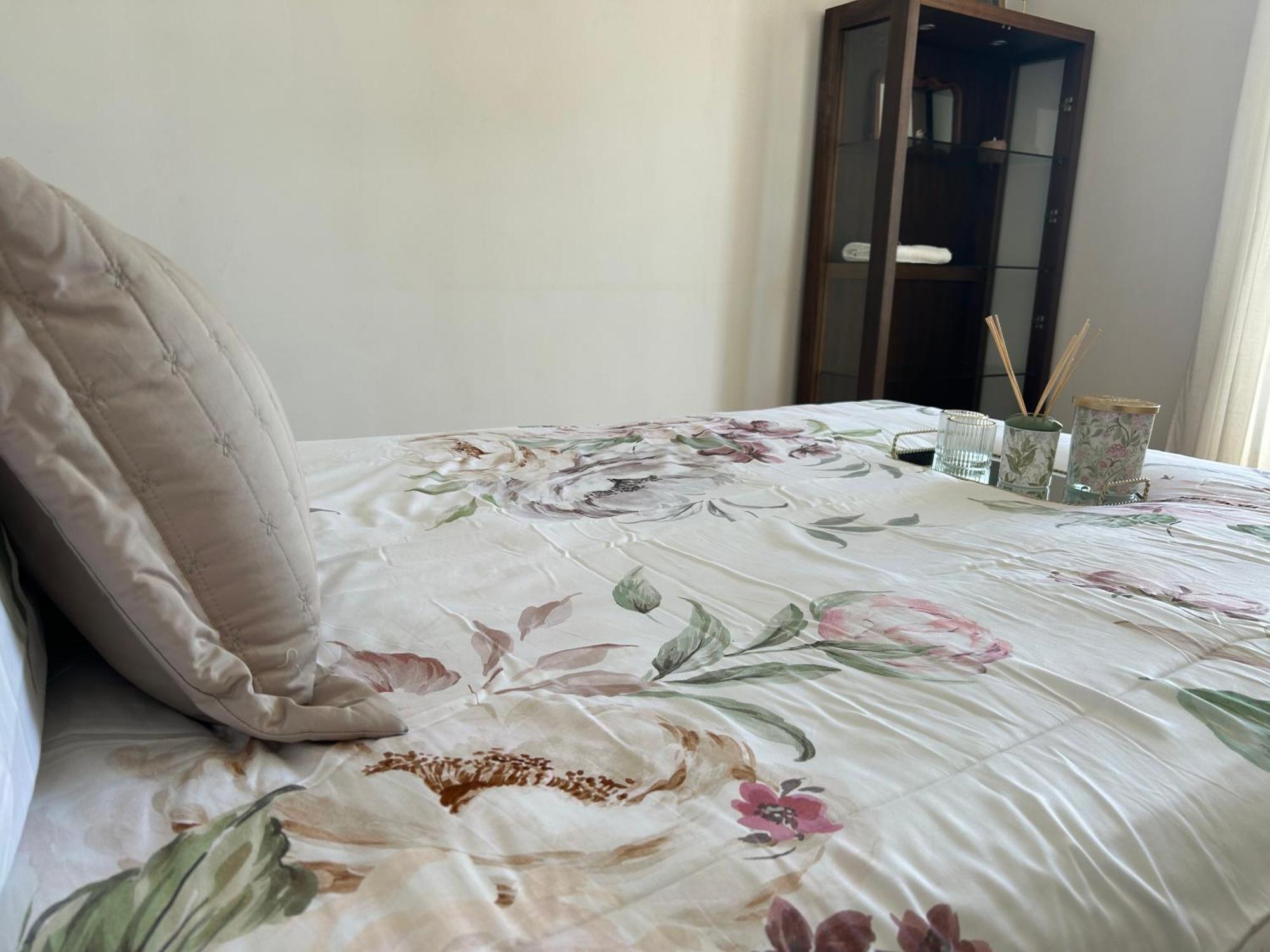 Comfortable Room Newbridge  Extérieur photo