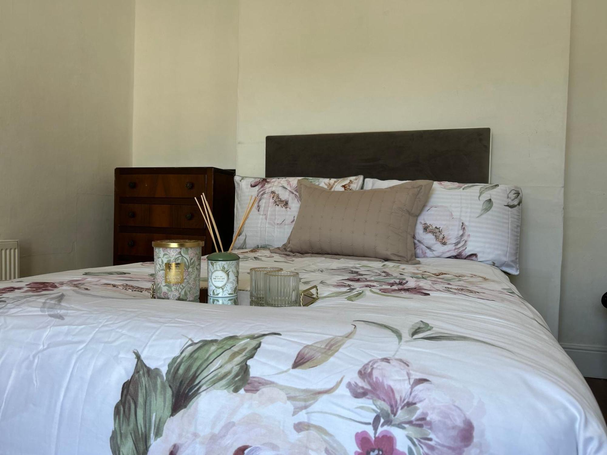 Comfortable Room Newbridge  Extérieur photo
